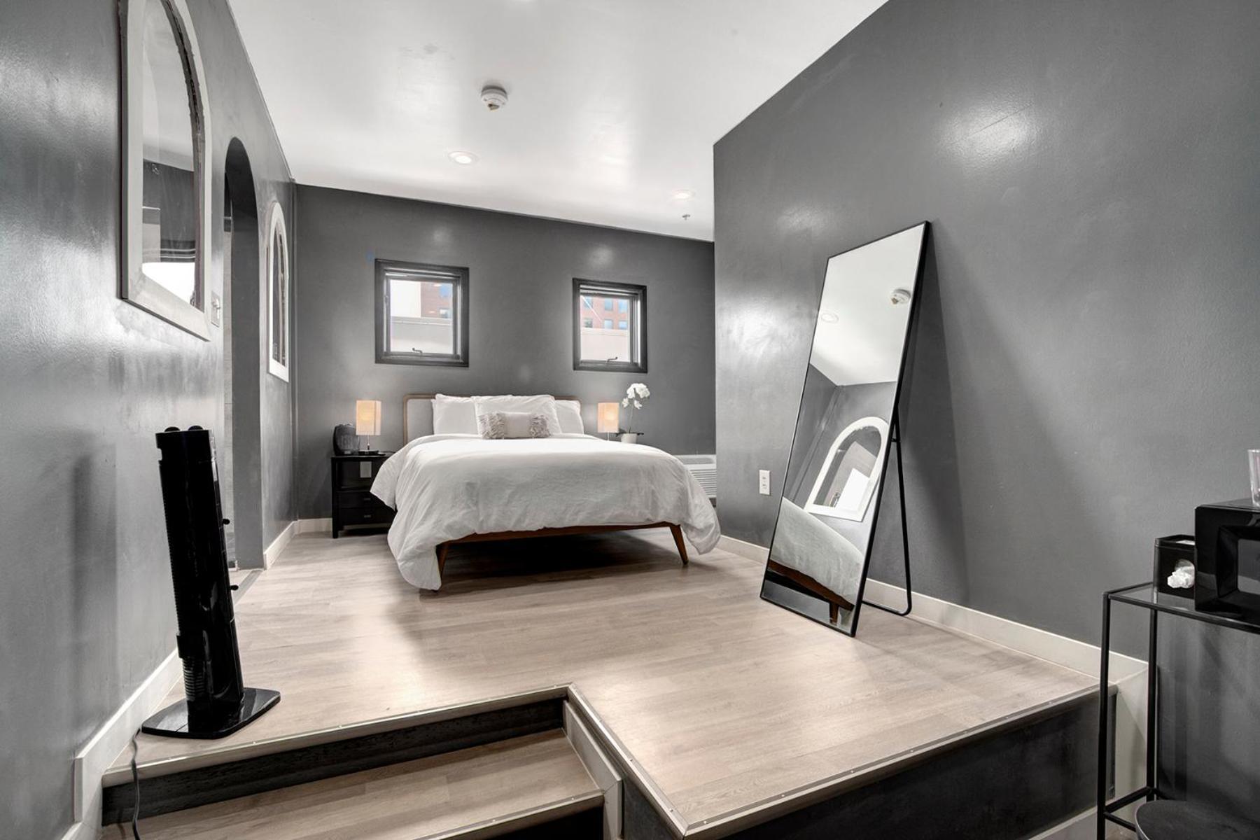 Good Hotels Downtown Денвер Экстерьер фото